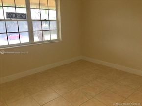 15675 SW 74th Circle Dr 14, Miami FL 33193