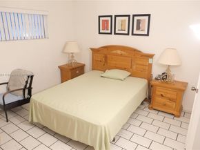 9423 S Hollybrook Lake Dr 108, Pembroke Pines FL 33025