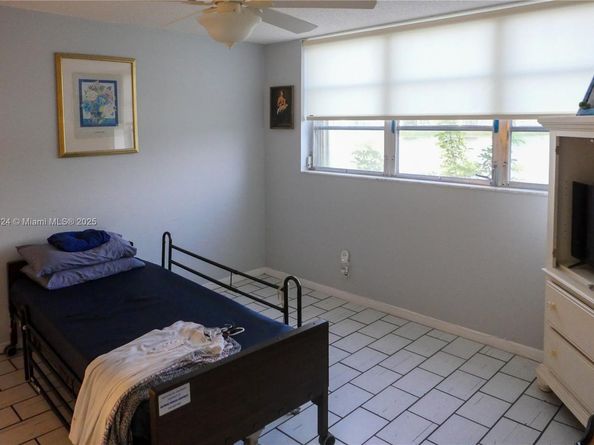 9423 S Hollybrook Lake Dr 108, Pembroke Pines FL 33025