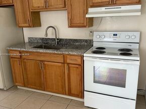 756 NW 5th St, Hallandale Beach FL 33009