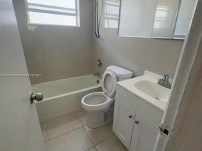 756 NW 5th St, Hallandale Beach FL 33009