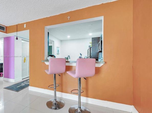 488 NW 165th St Rd B312, Miami FL 33169