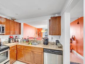488 NW 165th St Rd B312, Miami FL 33169