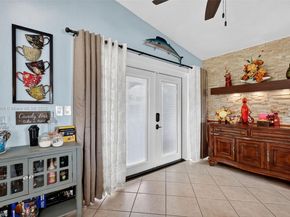 7120 Wilson St, Hollywood FL 33024