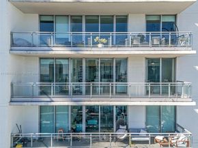 92 SW 3rd St 3611, Miami FL 33130