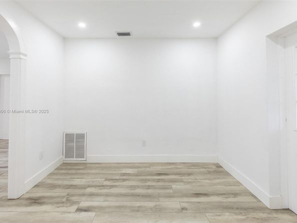 6440 SW 20th St, Miramar FL 33023