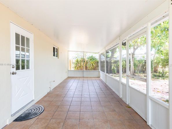 6440 SW 20th St, Miramar FL 33023