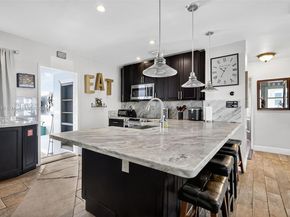 1949 Wiley St, Hollywood FL 33020