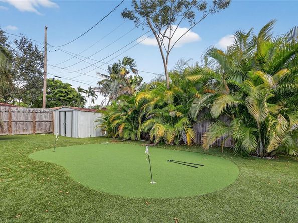 1949 Wiley St, Hollywood FL 33020