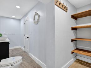 1949 Wiley St, Hollywood FL 33020