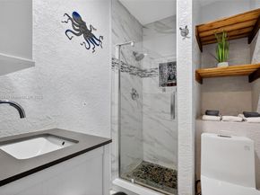 1949 Wiley St, Hollywood FL 33020