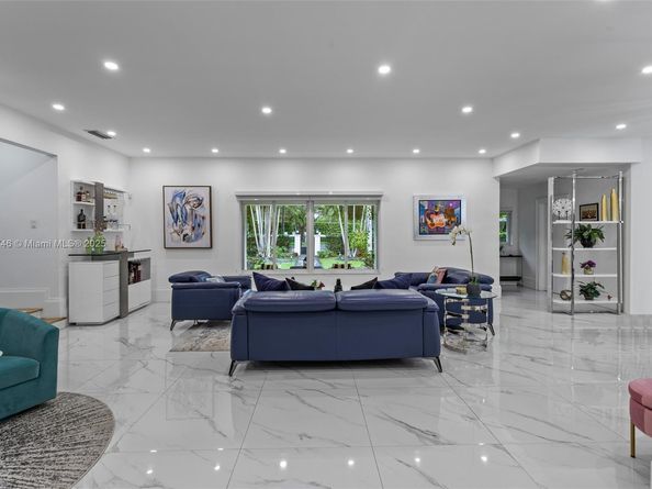 711 Sunset Rd, Coral Gables FL 33143
