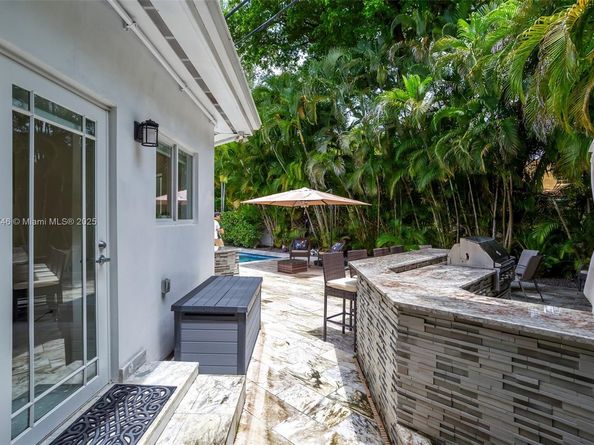 711 Sunset Rd, Coral Gables FL 33143