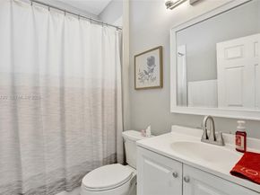 8795 NW 76th Pl, Tamarac FL 33321