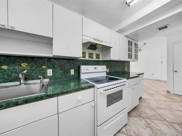 6969 Collins Ave 1106, Miami Beach FL 33141