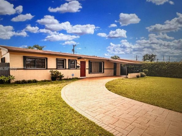 10450 SW 43rd St, Miami FL 33165