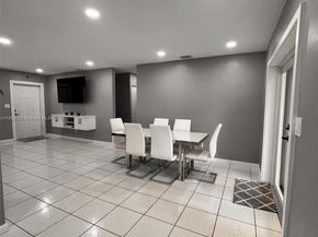 10450 SW 43rd St, Miami FL 33165