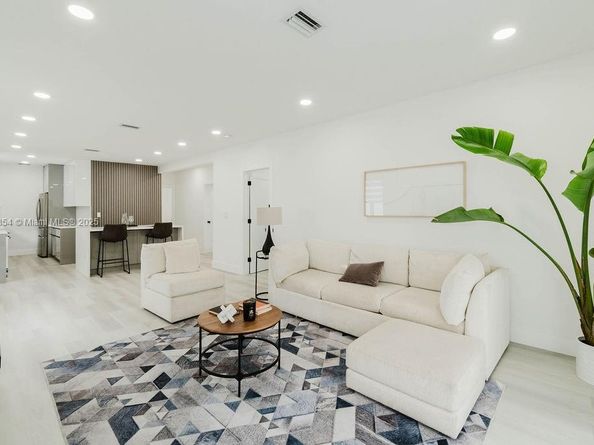 2101 SW 16th Ter, Miami FL 33145