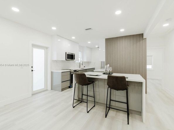 2101 SW 16th Ter, Miami FL 33145