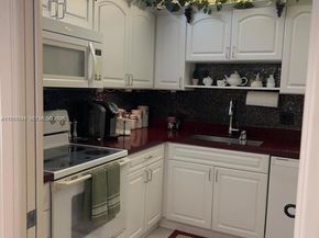 821 Cypress Blvd 312, Pompano Beach FL 33069