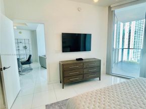 851 NE 1st Ave 2303, Miami FL 33132