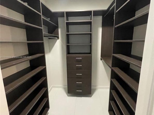 851 NE 1st Ave 2303, Miami FL 33132