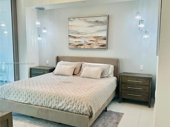 851 NE 1st Ave 2303, Miami FL 33132