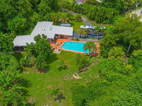 6801 SW 136th St, Pinecrest FL 33156