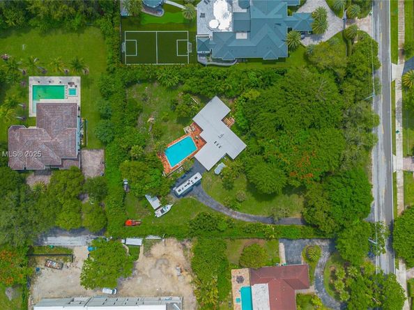 6801 SW 136th St, Pinecrest FL 33156