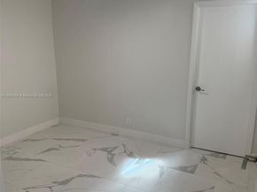 8183 NW 8th Mnr 9, Plantation FL 33324