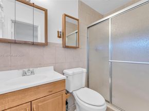 11190 SW 57th St, Miami FL 33173