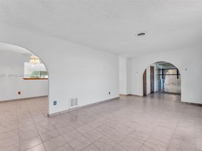 11190 SW 57th St, Miami FL 33173