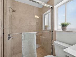 4357 Magnolia Ridge Dr, Weston FL 33331