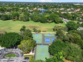 4357 Magnolia Ridge Dr, Weston FL 33331