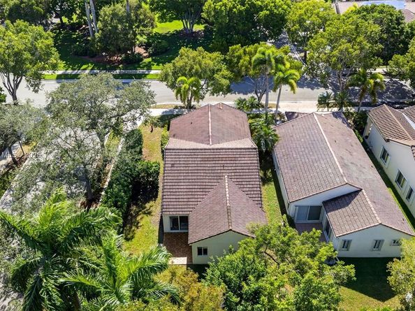 4357 Magnolia Ridge Dr, Weston FL 33331