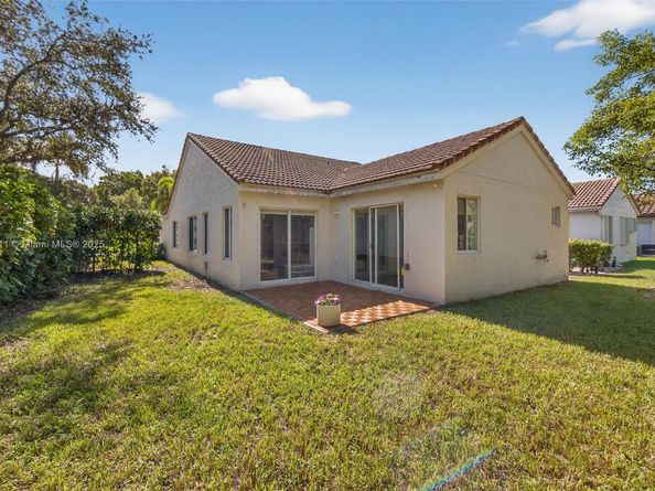 4357 Magnolia Ridge Dr, Weston FL 33331