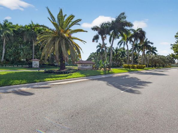 4357 Magnolia Ridge Dr, Weston FL 33331