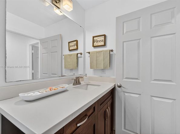 4357 Magnolia Ridge Dr, Weston FL 33331