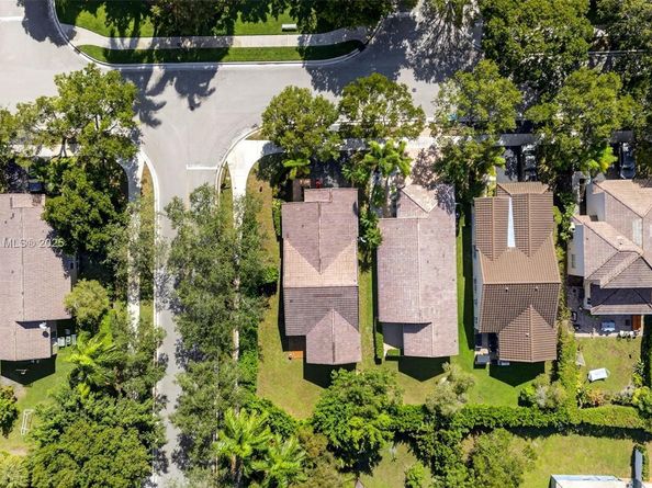 4357 Magnolia Ridge Dr, Weston FL 33331