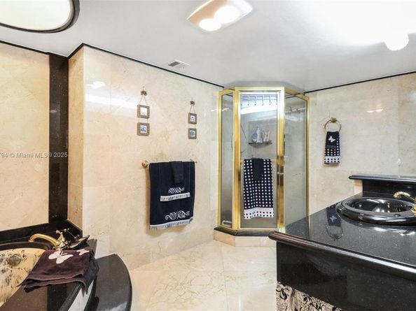 1865 S Ocean Dr 18G, Hallandale Beach FL 33009