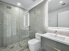 200 Sunrise Dr 200C, Key Biscayne FL 33149