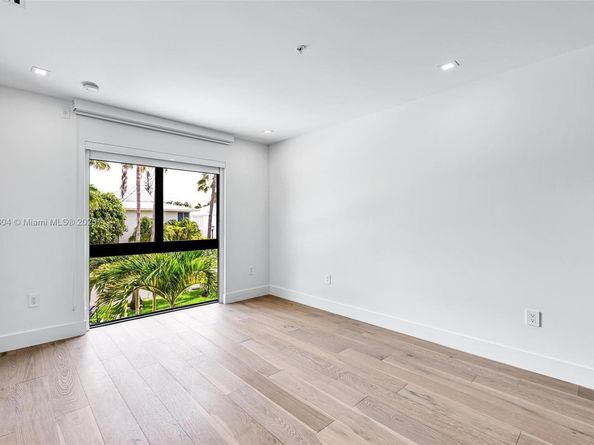 200 Sunrise Dr 200C, Key Biscayne FL 33149