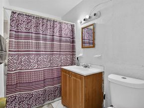 681 NW 21st St, Pompano Beach FL 33060