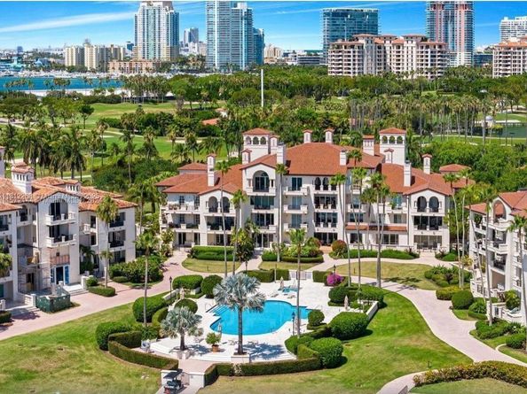 2124 Fisher Island Dr 2124, Miami Beach FL 33109