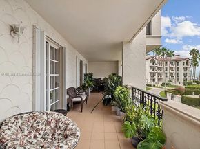 2124 Fisher Island Dr 2124, Miami Beach FL 33109