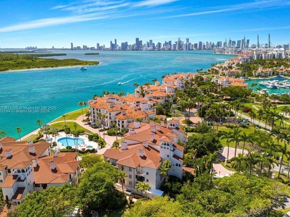 2124 Fisher Island Dr 2124, Miami Beach FL 33109