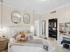 2124 Fisher Island Dr 2124, Miami Beach FL 33109