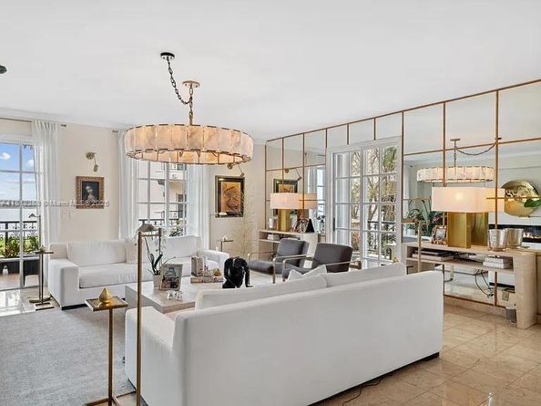 2124 Fisher Island Dr 2124, Miami Beach FL 33109