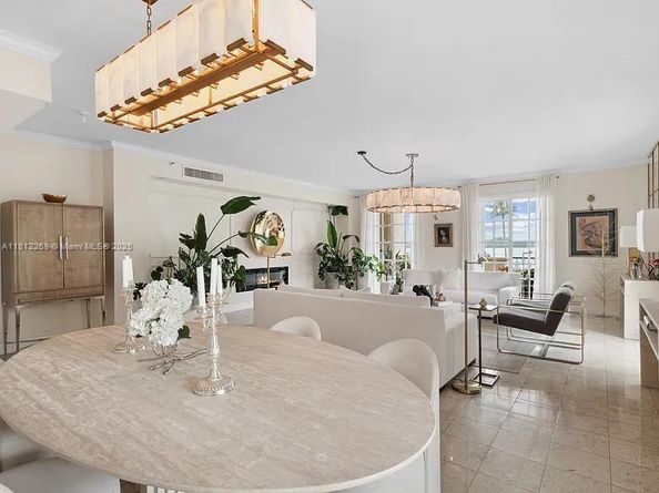 2124 Fisher Island Dr 2124, Miami Beach FL 33109