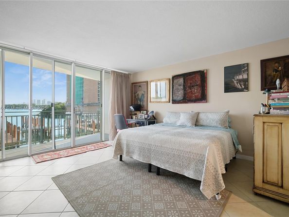 770 NE 69th St 2H, Miami FL 33138